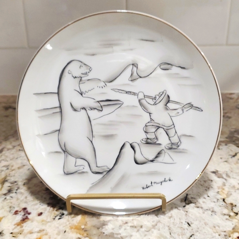 Robert Mayokok Intuit Native Alaskan 7.5" Vintage Signed plate. Mid Century.